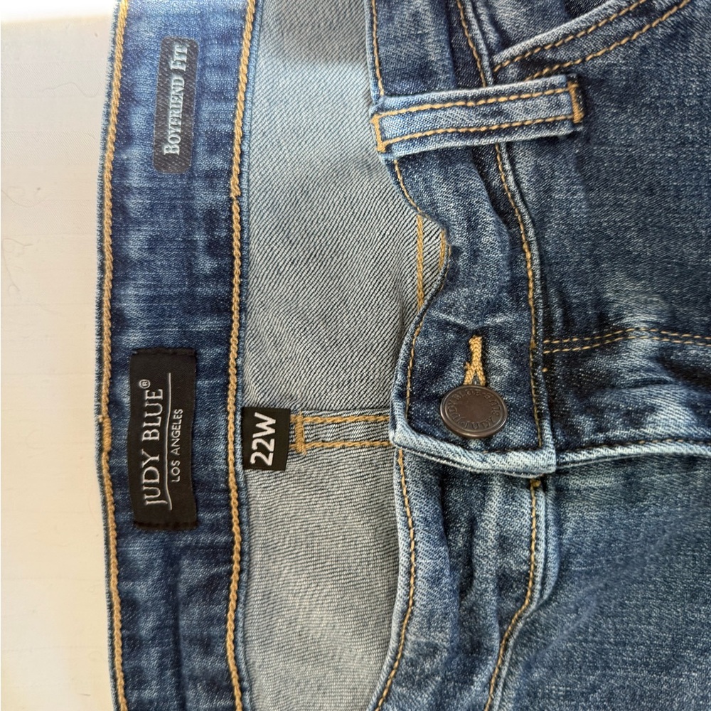 Judy Blue Relaxed Fit Blue Jeans with Vintage Appeal